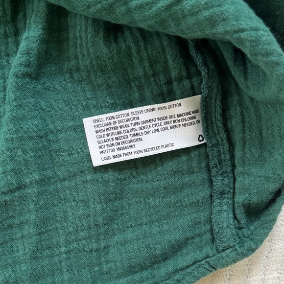 Cat & Jack Girls Dress In Forest Green with Floral Embroidered Designed Sleeves - Picture 7 of 8